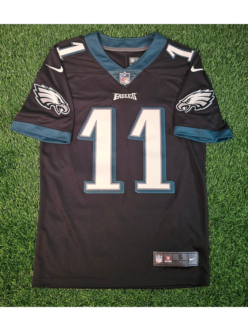 Authentic Nike Philadelphia Eagles Carson Wentz #11 On-Field Jersey Size Small